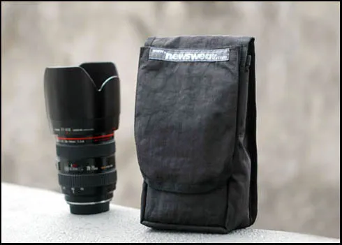 Newswear-large press pouch 1.webp